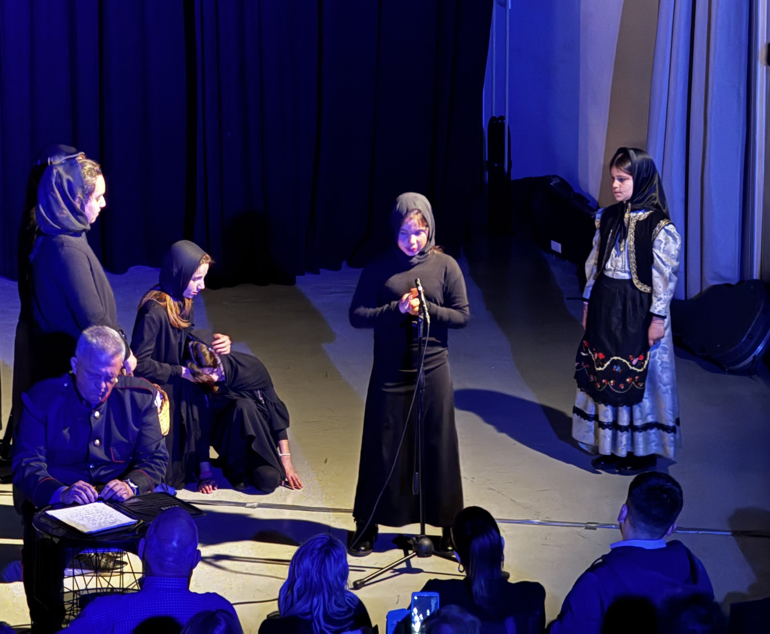 Φιλαρμονική 3