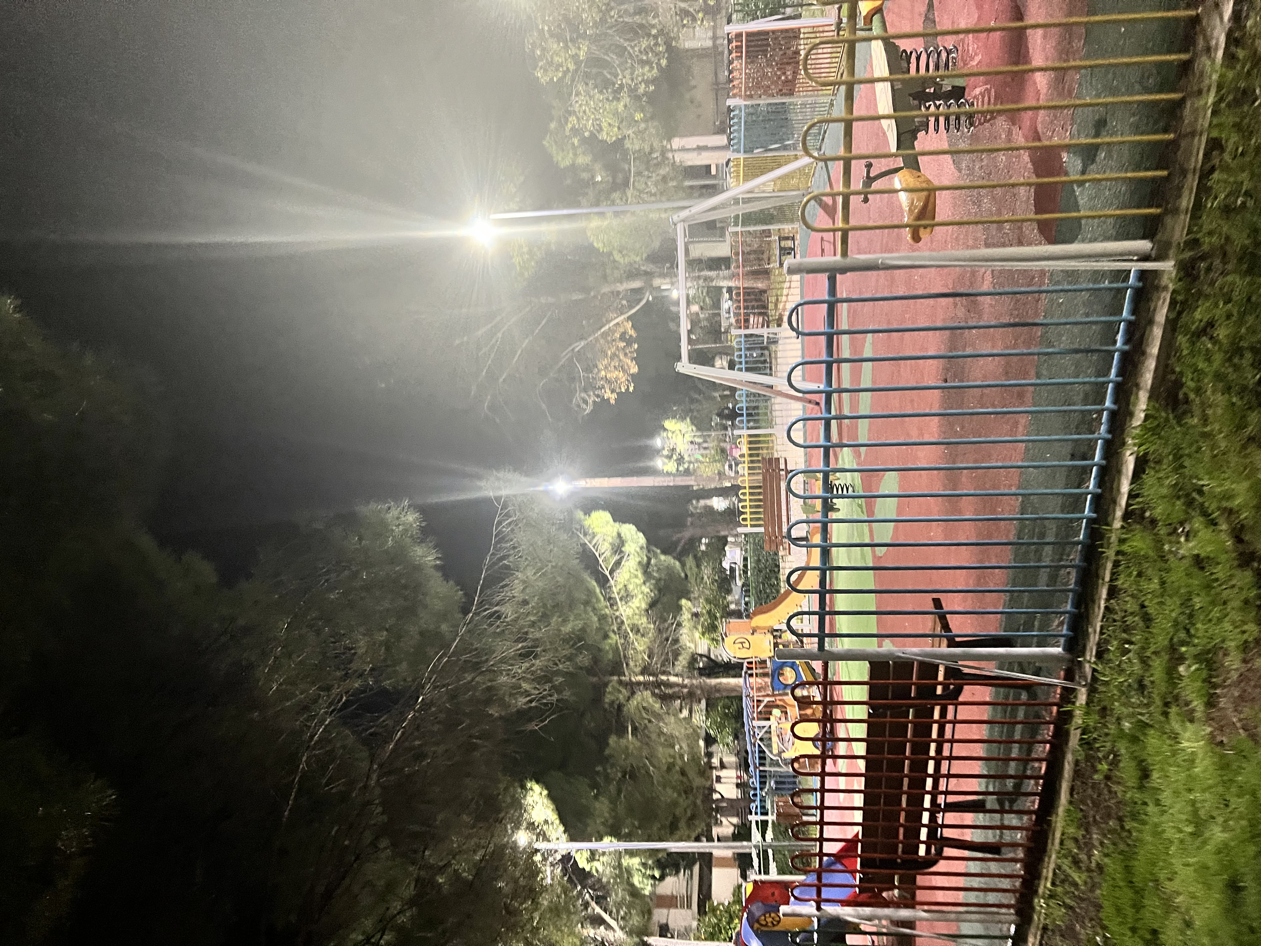 Παιδική χαρά 7