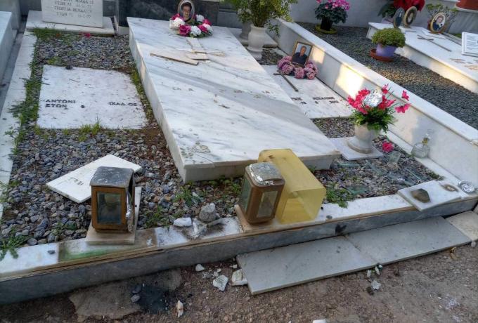 Βανδαλισμός στο νεκροταφείο Ελευσίνας. Σε μήνυση προχωρά ο Δήμος 